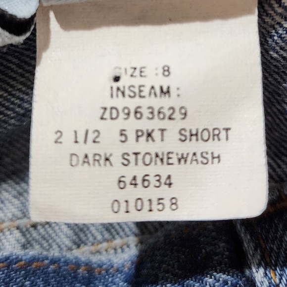 Calvin Klein Dark Wash Mid Rise 3" Inseam Blue Jean Denim Shorts - Picture 10 of 10